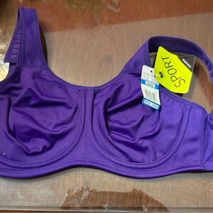 Wacoal 34DDD purple sports bra. New with tags.